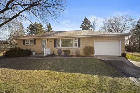 3920 Pilgrim, Brookfield, WI 53005