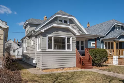 1487 S 90th, West Allis, WI 53214