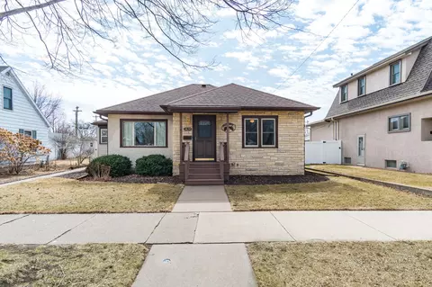 1630 Redfield, La Crosse, WI 54601
