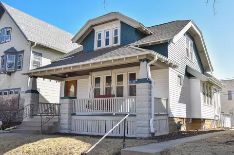 2662 N 41st, Milwaukee, WI 53210