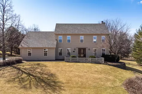 1509 Tallgrass, Waukesha, WI 53188