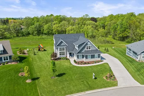 n67w13238 West Vw, Menomonee Falls, WI 53051