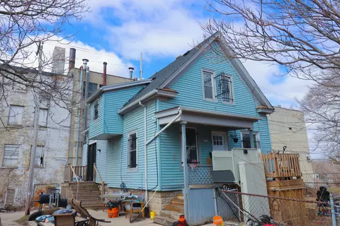 2333 N 10th #A, Milwaukee, WI 53206