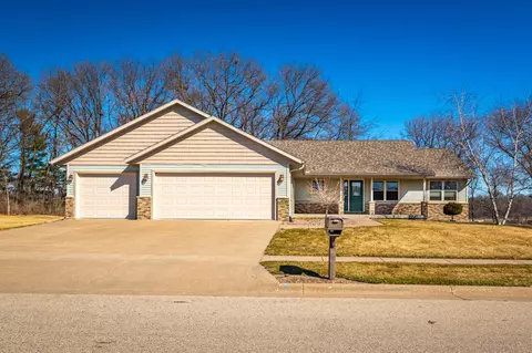 460 Driftwood, West Salem, WI 54669