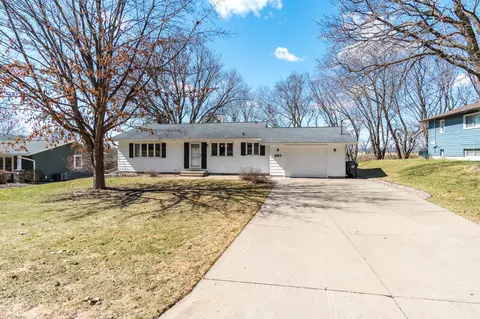 937 Milson, La Crosse, WI 54601