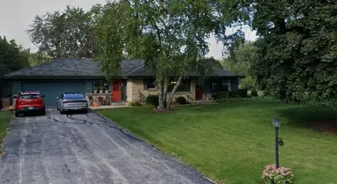 546 W Fairy Chasm, Bayside, WI 53217