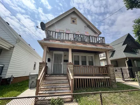 2465 N 9th #2465A, Milwaukee, WI 53206