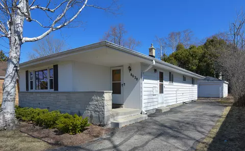 8020 N Mohawk, Fox Point, WI 53217
