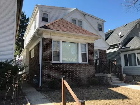 2965 S 14th, Milwaukee, WI 53215