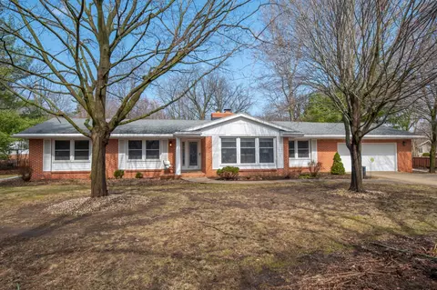 16080 Linnan, Brookfield, WI 53005