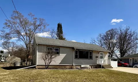1533 Mckinley, Beloit, WI 53511