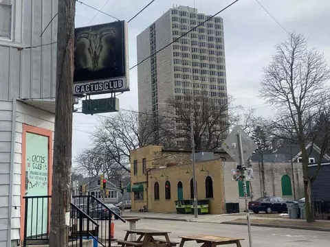 2525 S S Shr #11E, Milwaukee, WI 53207
