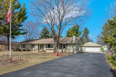 3368 Mount, Richfield, WI 53033