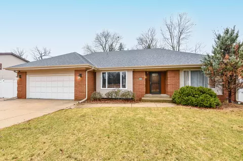 3009 W Grange, Greenfield, WI 53221