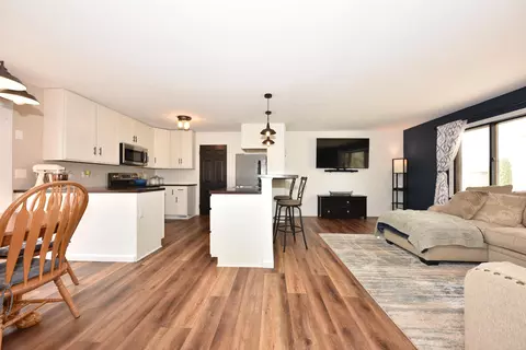 w1285 Parkview Drive, Ixonia, WI 53036