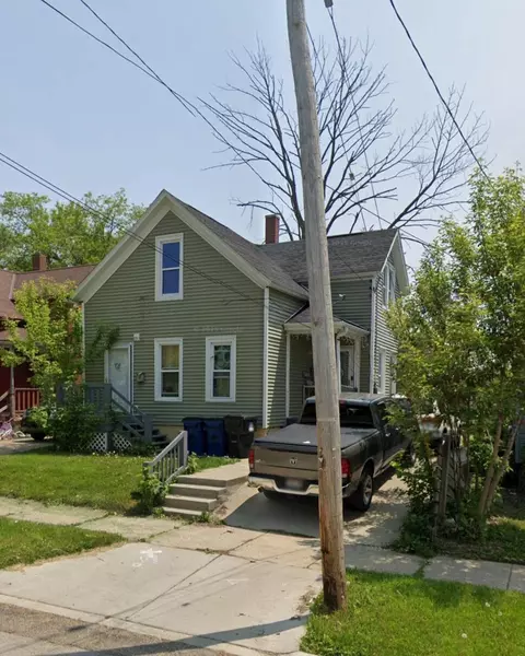 119 Howland, Racine, WI 53404