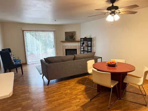 3243 S 92nd #106, Milwaukee, WI 53227