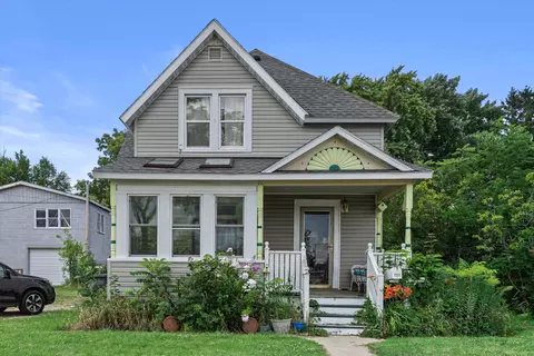 721 North Lk, Geneva, WI 53147