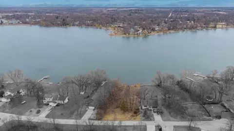 10335 278th, Salem Lakes, WI 53179