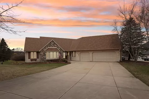 w299n1853 Windridge, Delafield, WI 53072