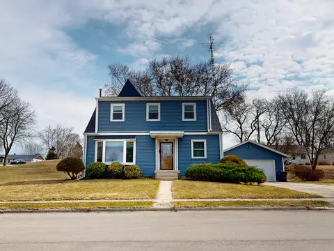 236 N Cairo, Jefferson, WI 53549