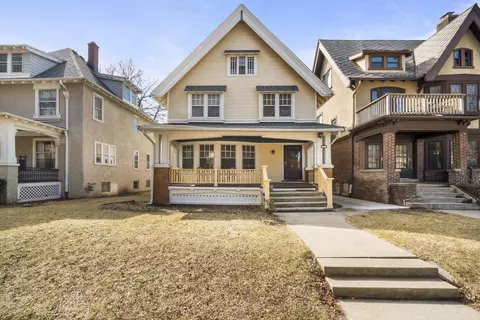 2861 N Prospect, Milwaukee, WI 53211