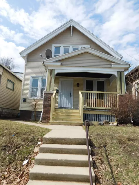 3291 N 28th, Milwaukee, WI 53216