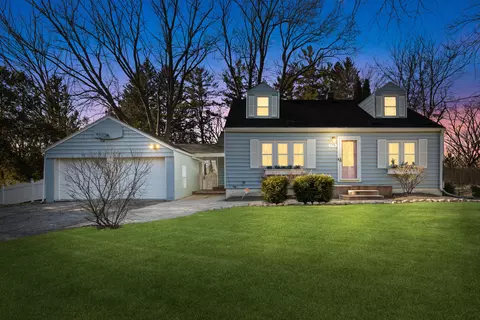 179 N 123rd, Wauwatosa, WI 53226