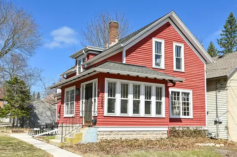 w58n439 Hilbert, Cedarburg, WI 53012