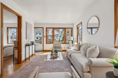 3427 S California, Milwaukee, WI 53207