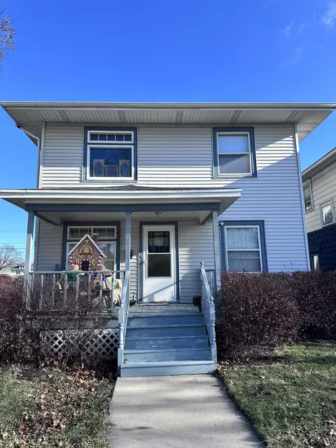 1301 Monroe #1301 1/2, Racine, WI 53405