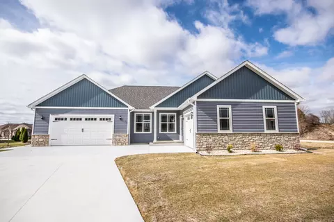 w208n16291 Renee, Jackson, WI 53037