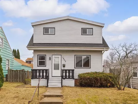 1433 Nevada, Sheboygan, WI 53081