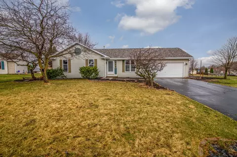 925 Crestview, Watertown, WI 53094