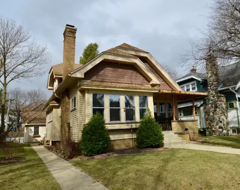 2771 S Taylor, Milwaukee, WI 53207