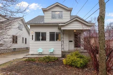 3713 N Murray, Shorewood, WI 53211