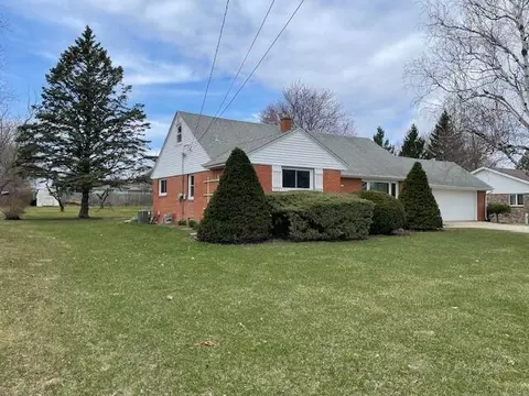 316 Cherry Hl, Mount Pleasant, WI 53406