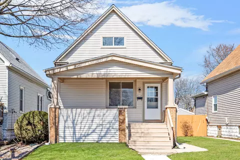 3718 E Pulaski, Cudahy, WI 53110