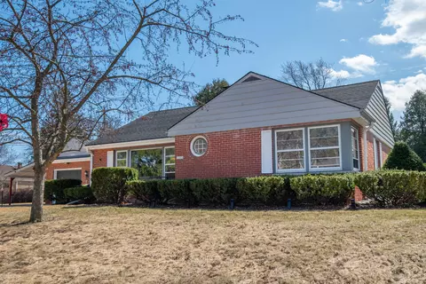 12025 W Vliet, Wauwatosa, WI 53226