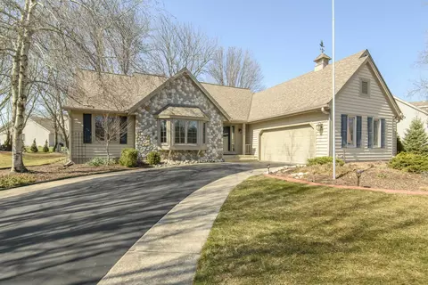 5065 S Nicolet, New Berlin, WI 53151