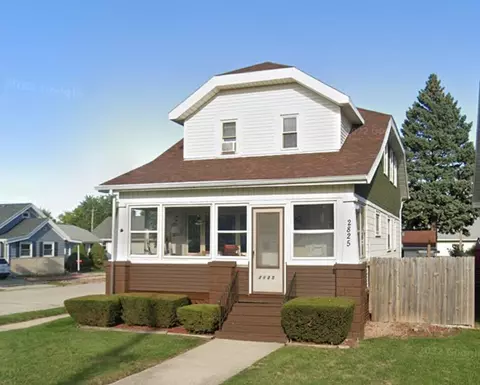 2825 Douglas, Racine, WI 53402