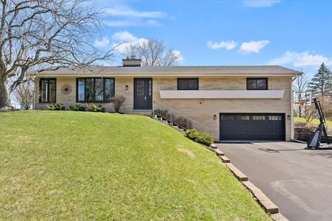 w279n4900 Jerilane, Pewaukee, WI 53072