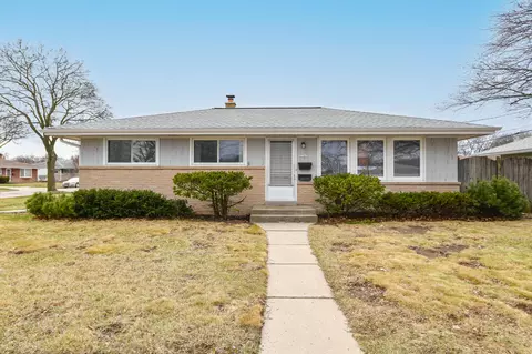 7707 W Wilbur, Milwaukee, WI 53220