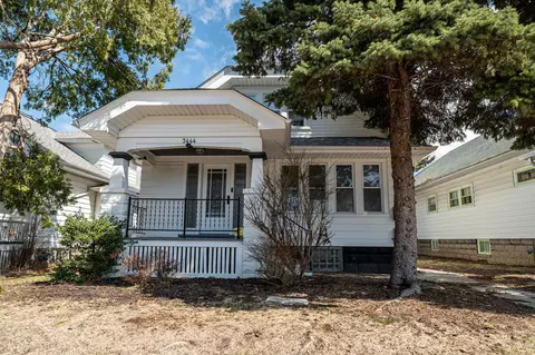 3444 S 9th #3444A, Milwaukee, WI 53215
