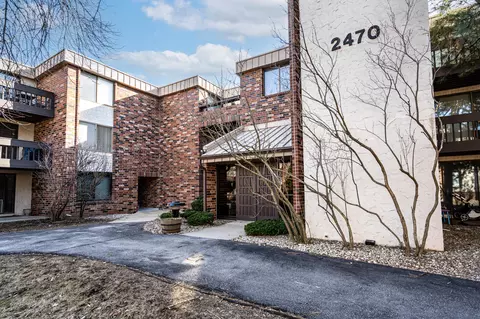 2470 W Good Hope #366, Glendale, WI 53209