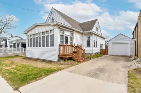 209 E Jefferson, Burlington, WI 53105