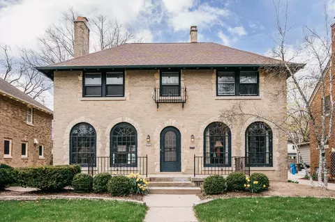 4743 N Woodburn, Whitefish Bay, WI 53211