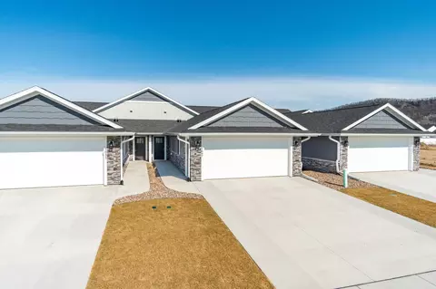 1647 Red Clover, Holmen, WI 54636
