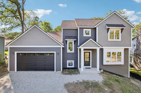 4391 S 35th, Greenfield, WI 53221