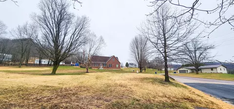 526 E York, Viola, WI 54664
